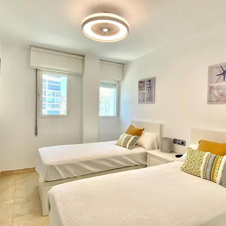 Europa Ii Penthouse - Costa Carpediem شقة كاليبي
